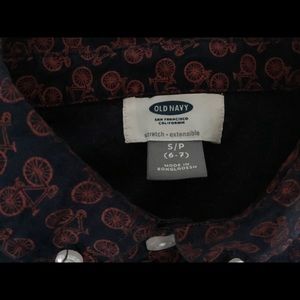 Old Navy boys,s shirt.
